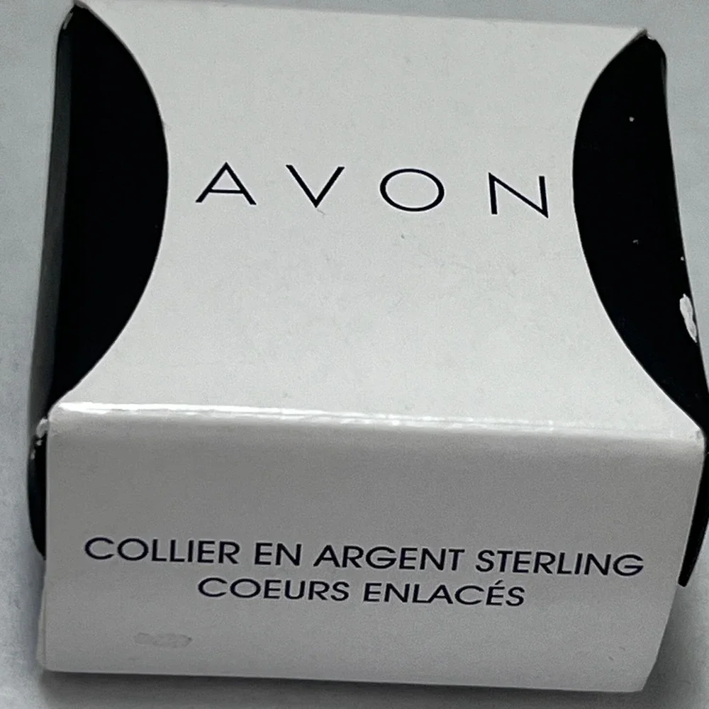 Avon Sterling Silver Intertwined Hearts Necklace Clear Stone Accents 925 Boxed